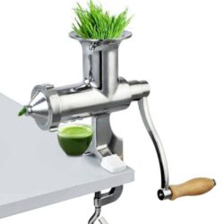 Manuální odšťavňovač ovoce a zeleniny