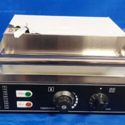 Vaflovač, výrobník vaflí na špejli 1500W